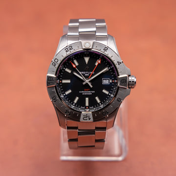 Breitling Avenger Automatic Gmt 44