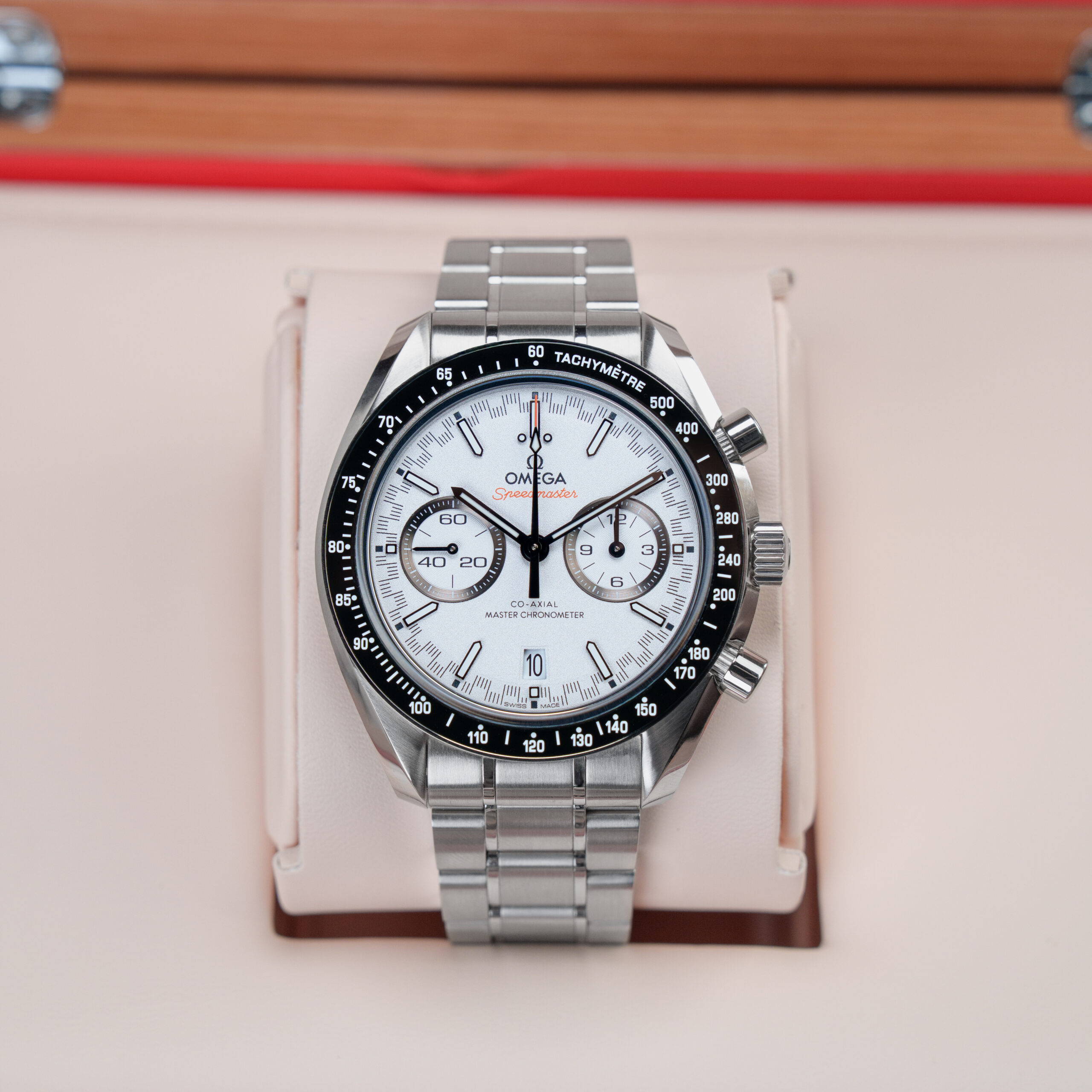 2025 Omega Speedmaster Racing
